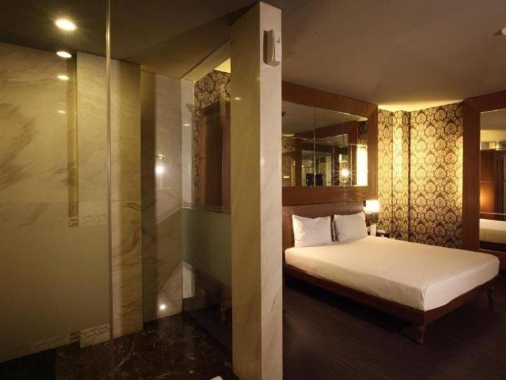 108 Hotel By Him Jakarta Exteriér fotografie
