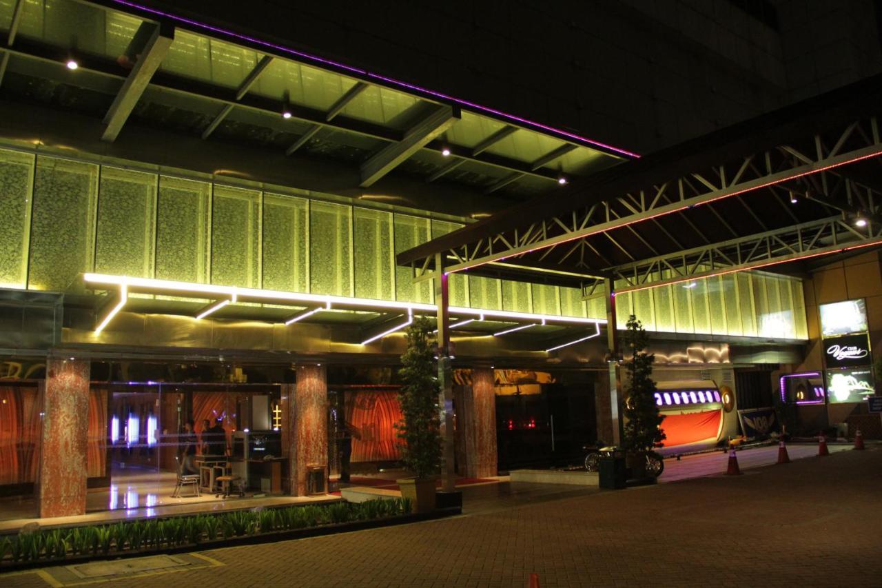 108 Hotel By Him Jakarta Exteriér fotografie