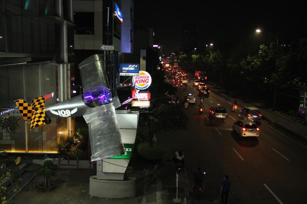 108 Hotel By Him Jakarta Exteriér fotografie